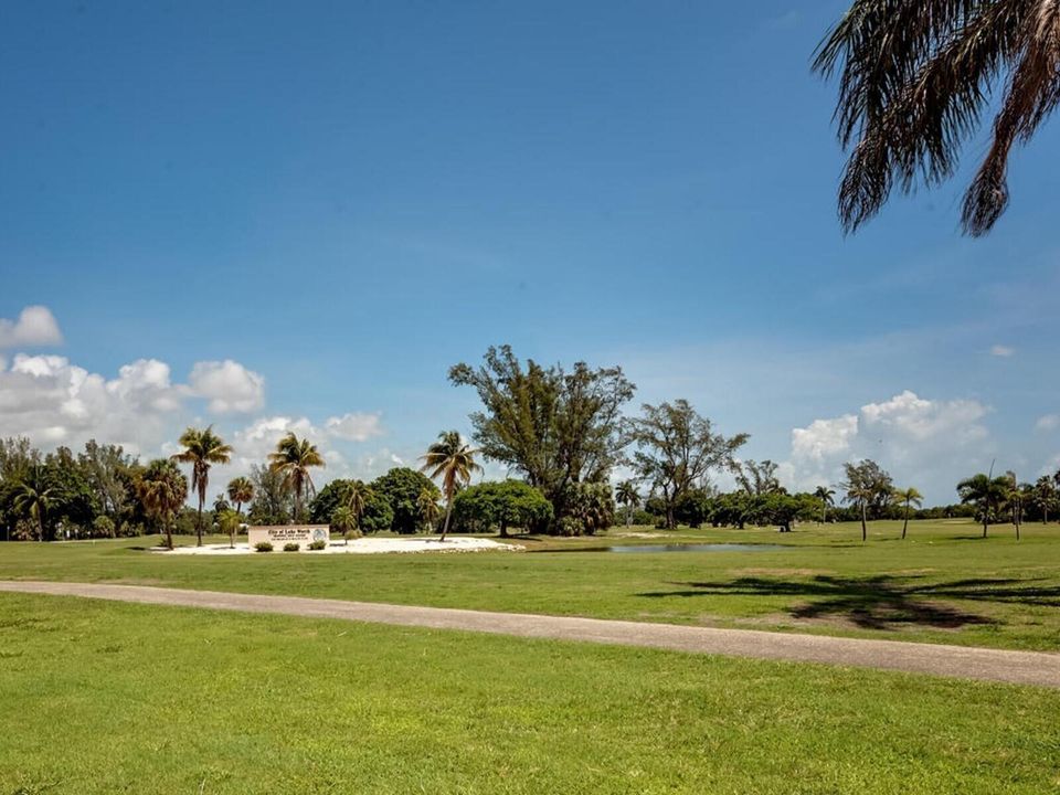 052_Golf Course