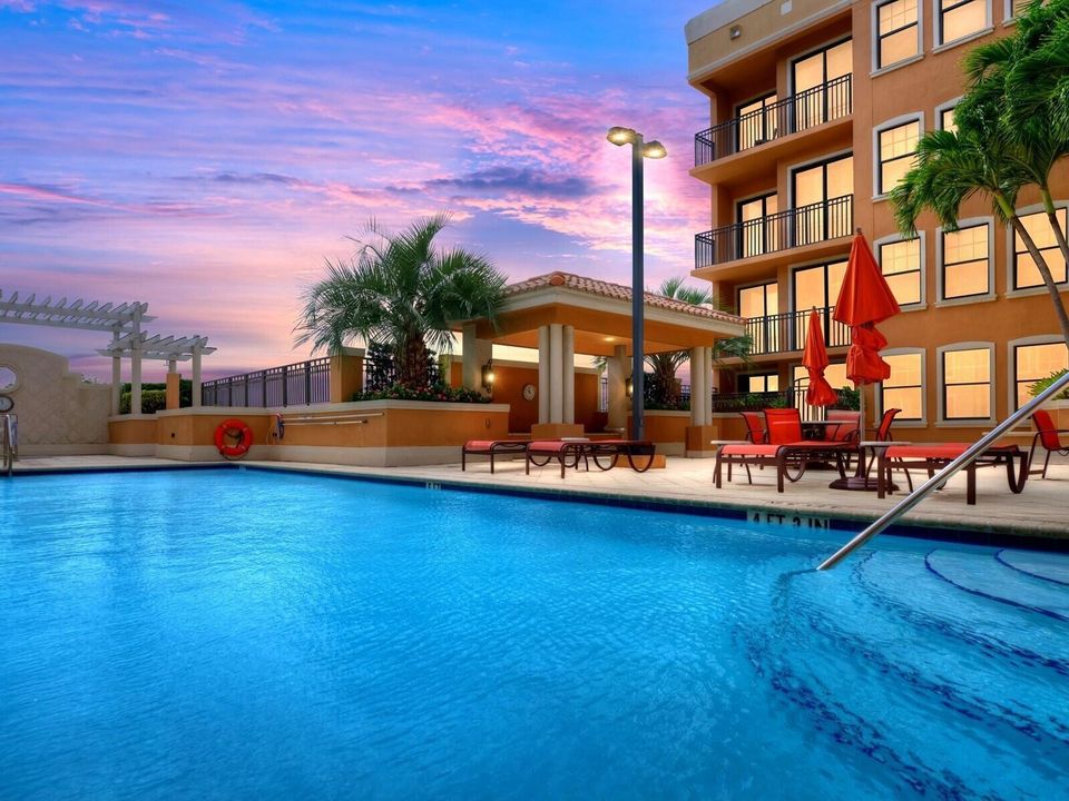 034_Stunning Pool