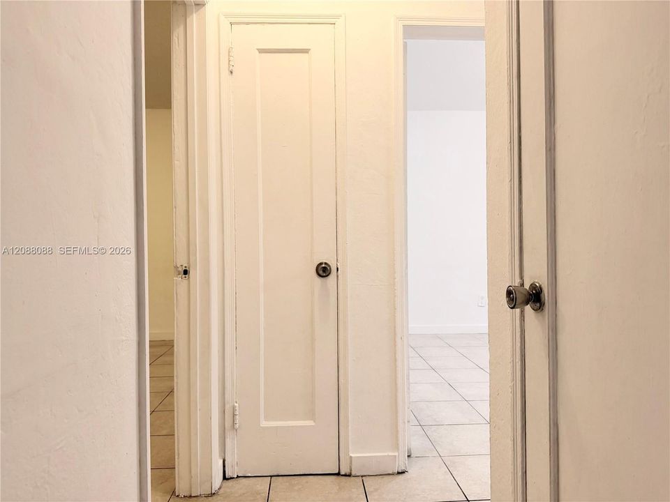 En Renta: $2,200 (2 camas, 1 baños, 2751 Pies cuadrados)