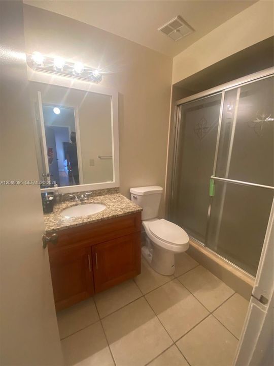 В аренду: $3,100 (3 спален, 2 ванн, 1495 Квадратных фут)