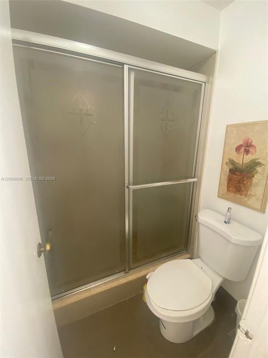 В аренду: $3,100 (3 спален, 2 ванн, 1495 Квадратных фут)