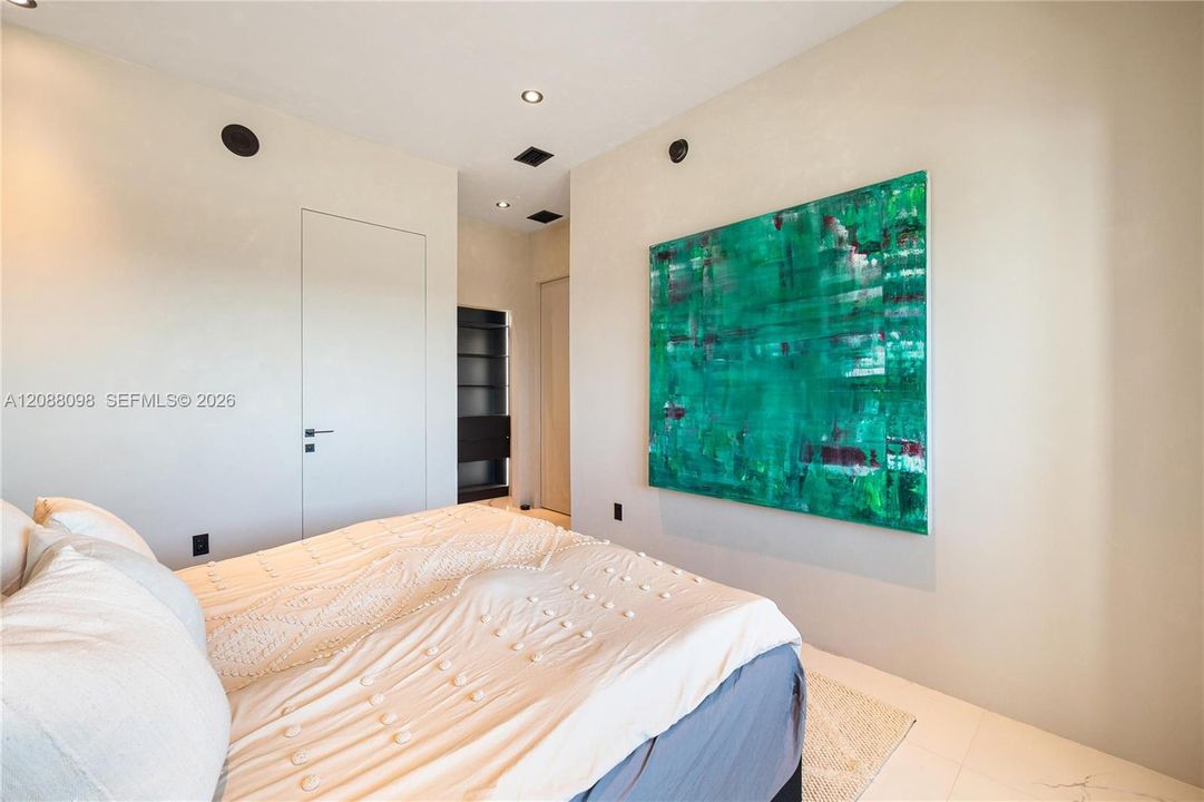 En Renta: $26,000 (3 camas, 3 baños, 2108 Pies cuadrados)