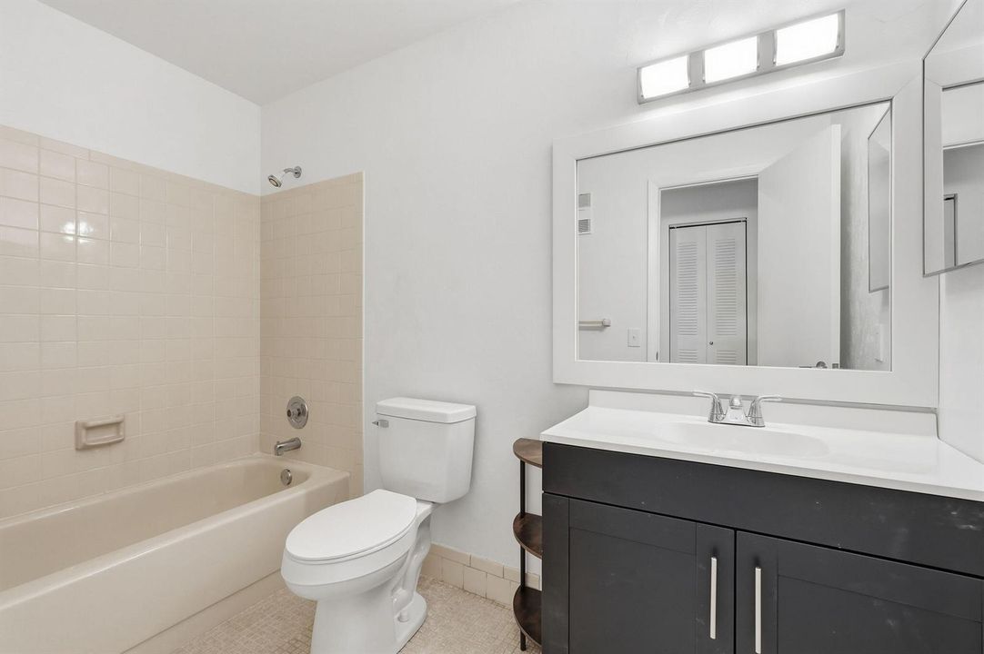 7-web-or-mls-8861_Echo_Lane_06710