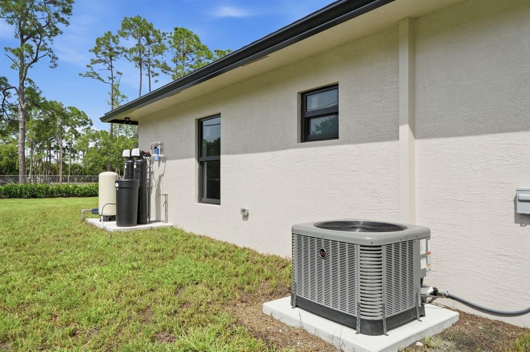 69-web-or-mls-18477_W_Sycamore_Dr_06551