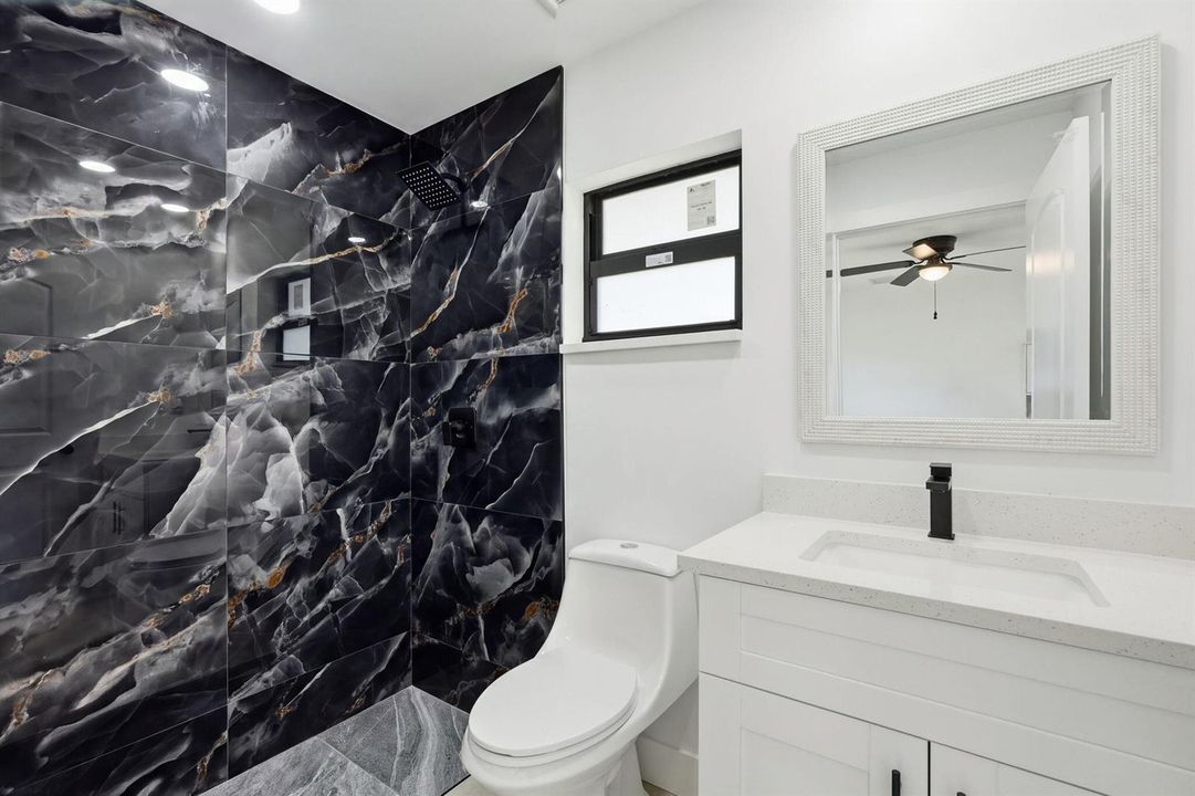 22-web-or-mls-18477_W_Sycamore_Dr_06359