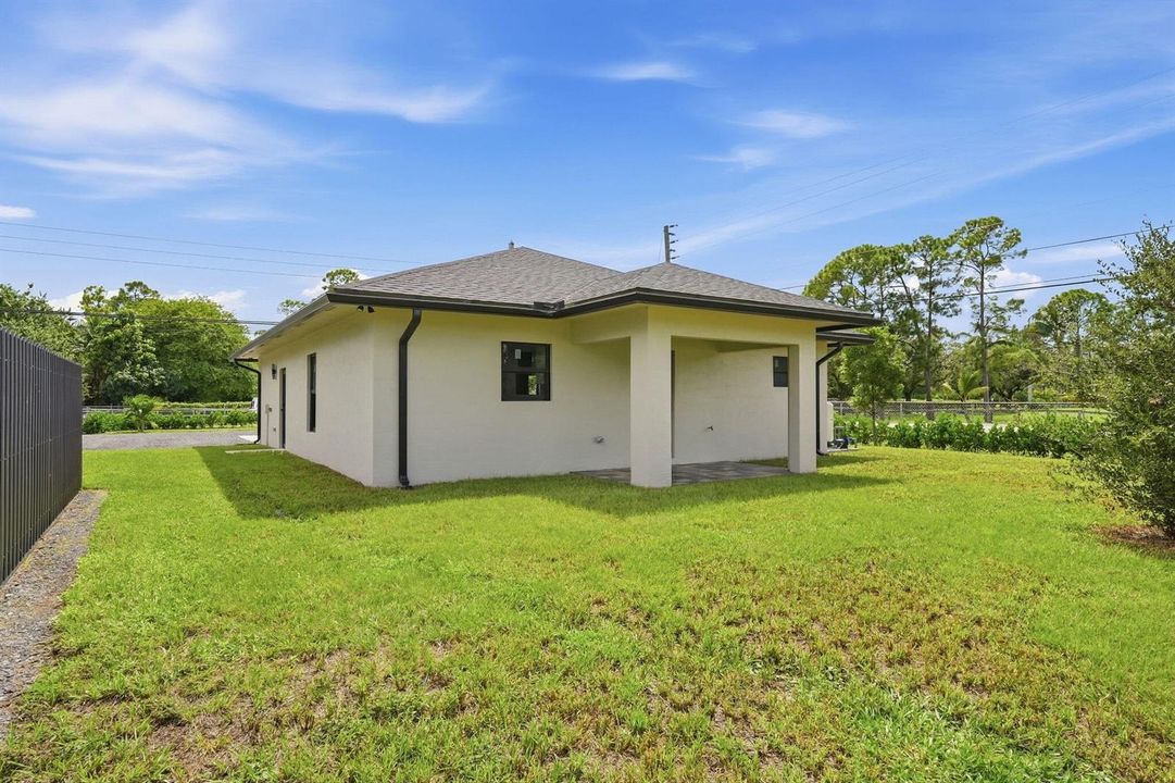 10-web-or-mls-18477_W_Sycamore_Dr_06299