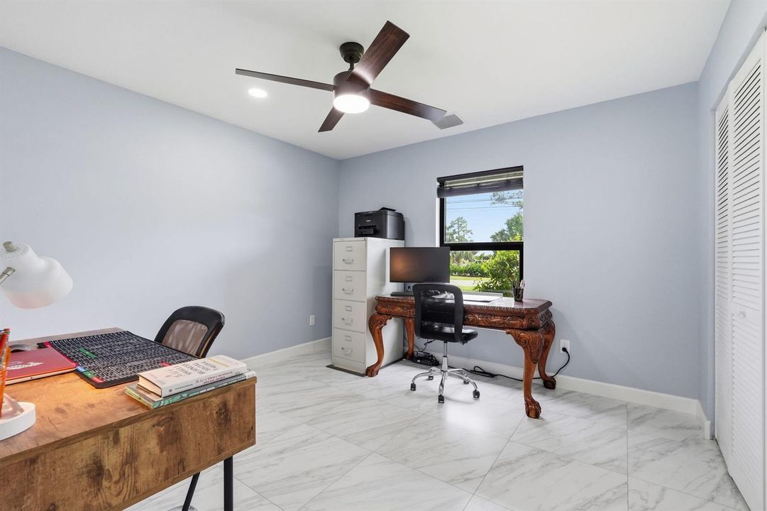41-web-or-mls-18477_W_Sycamore_Dr_06437