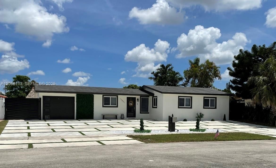 En Venta: $999,999 (3 camas, 2 baños, 1719 Pies cuadrados)