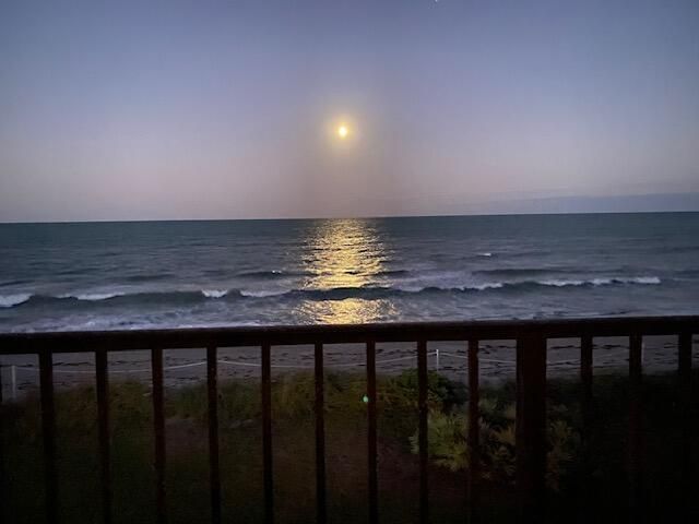 FULL MOON
