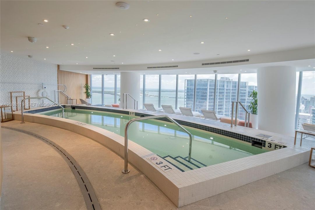 Spa indoor pool