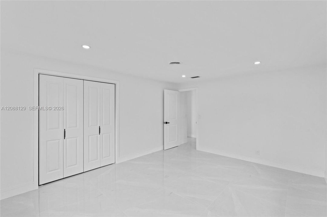 For Rent: $3,850 (4 beds, 2 baths, 1436 Square Feet)