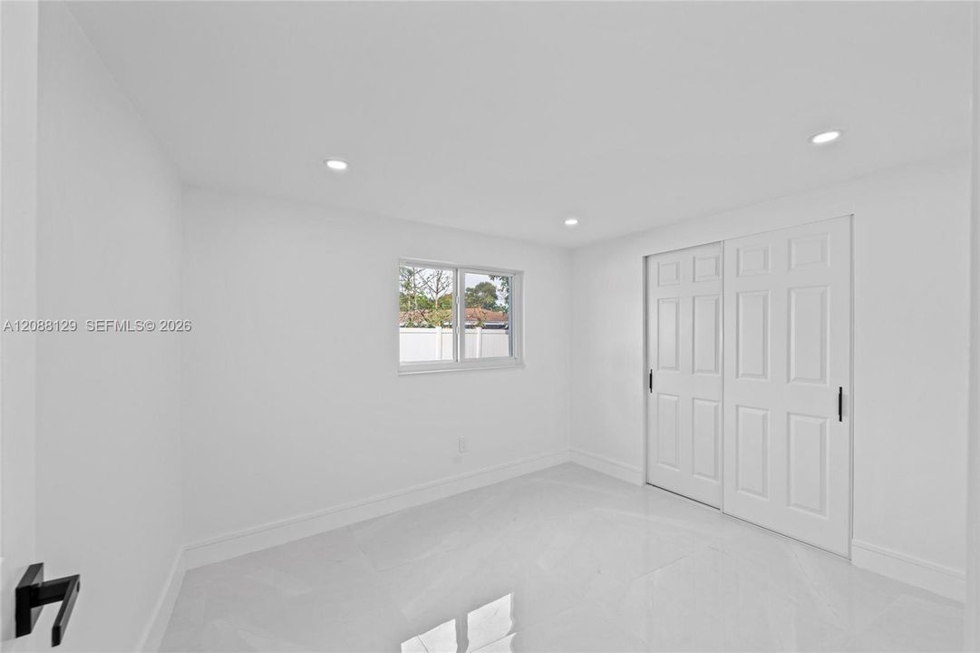 For Rent: $3,850 (4 beds, 2 baths, 1436 Square Feet)