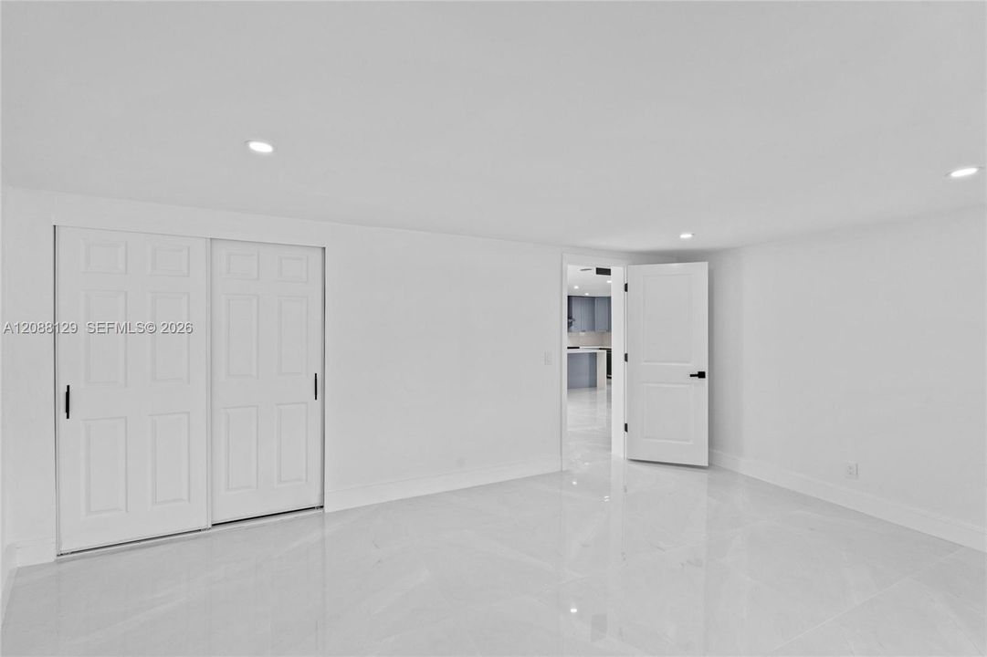 For Rent: $3,850 (4 beds, 2 baths, 1436 Square Feet)