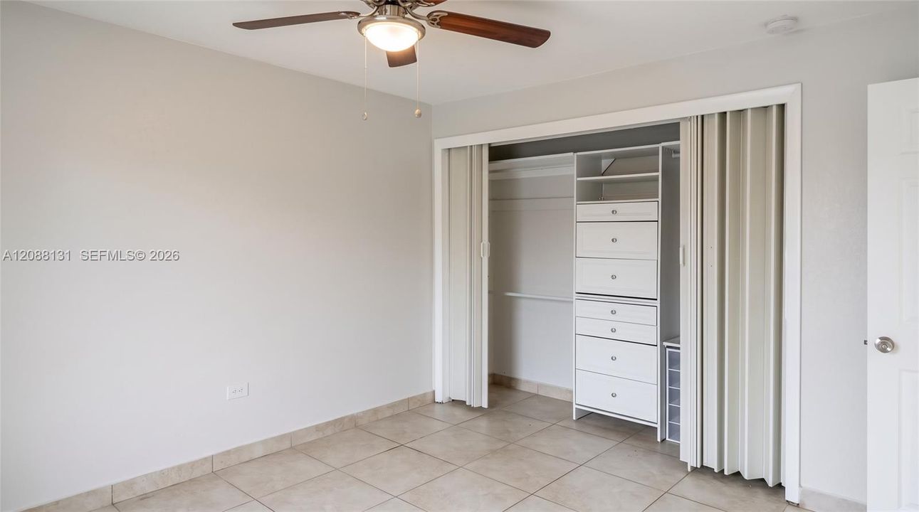 For Rent: $1,995 (2 beds, 1 baths, 763 Square Feet)