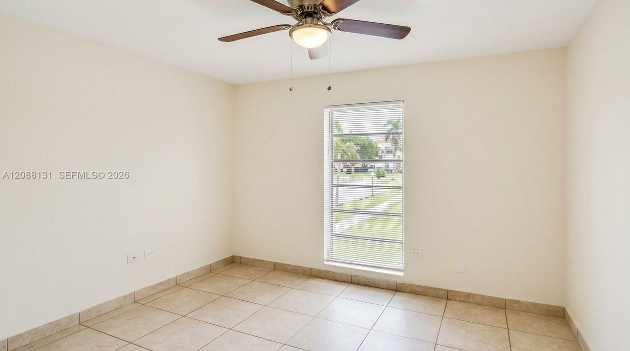 For Rent: $1,995 (2 beds, 1 baths, 763 Square Feet)