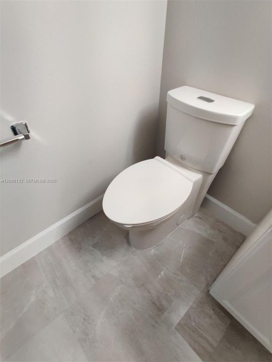 В аренду: $2,100 (2 спален, 2 ванн, 805 Квадратных фут)