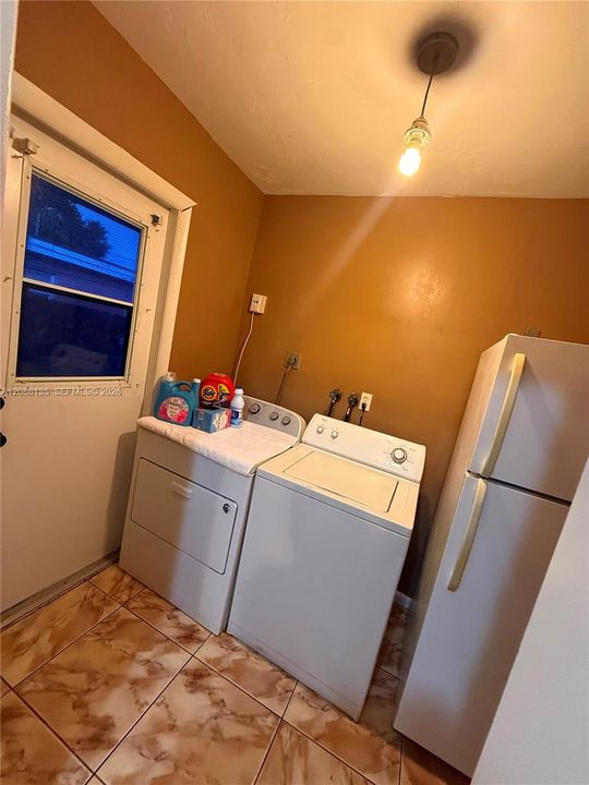 En Renta: $2,700 (3 camas, 1 baños, 1008 Pies cuadrados)