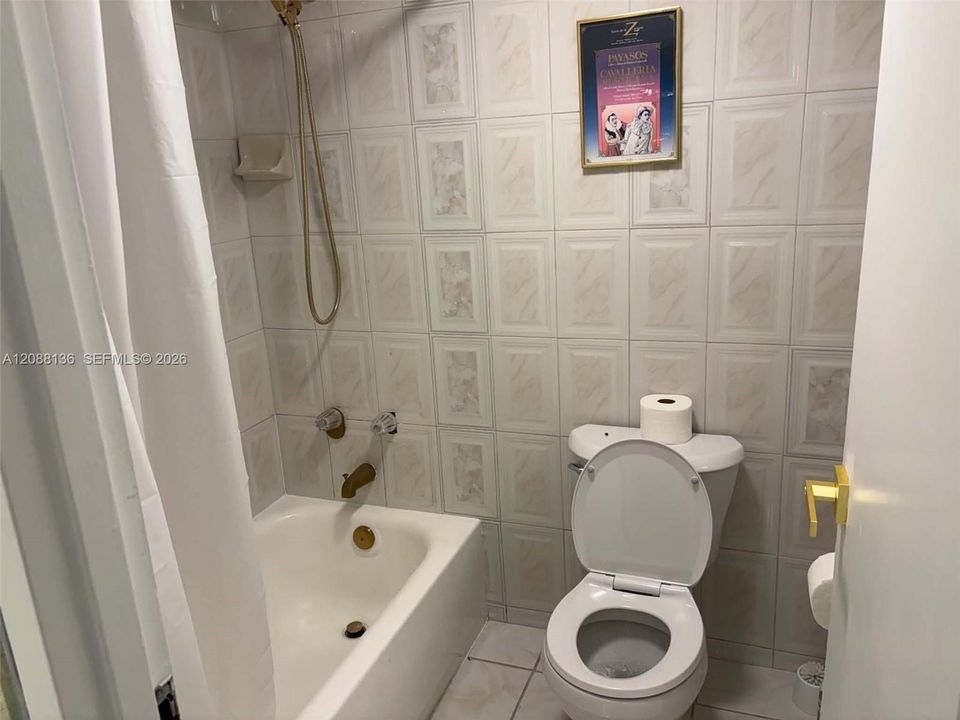 For Rent: $4,000 (2 beds, 2 baths, 1248 Square Feet)