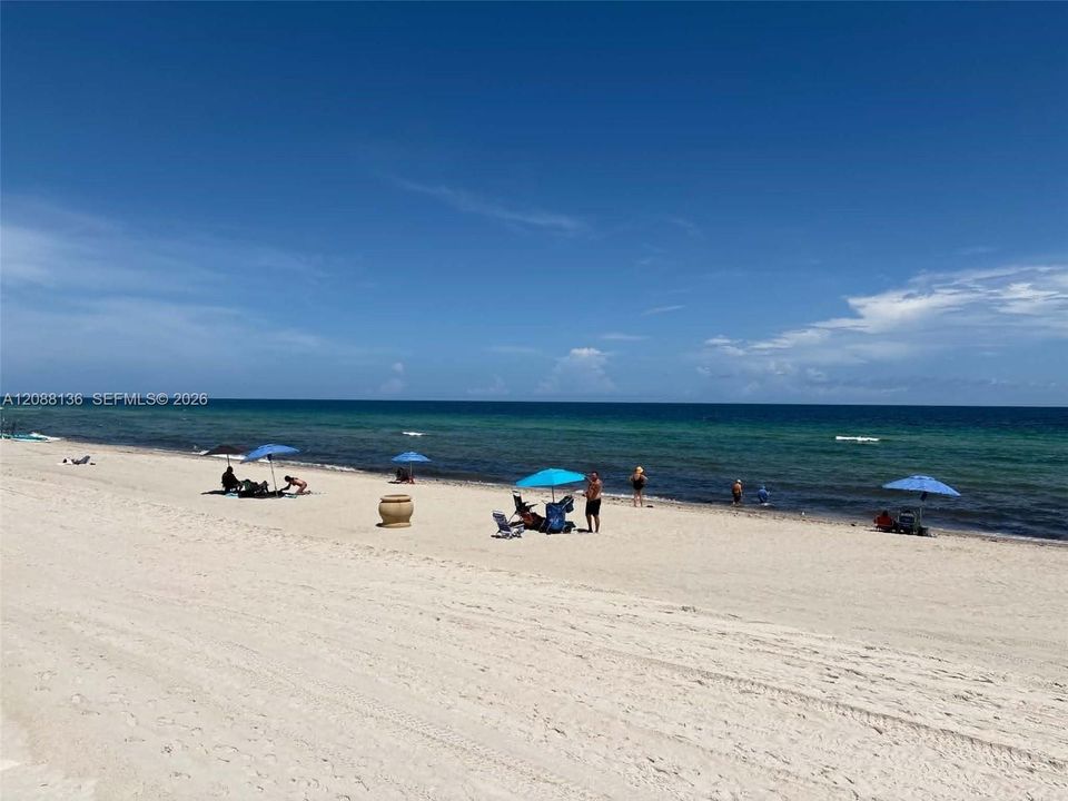 For Rent: $4,000 (2 beds, 2 baths, 1248 Square Feet)