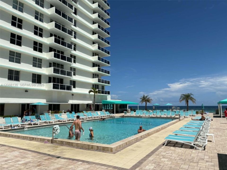 For Rent: $4,000 (2 beds, 2 baths, 1248 Square Feet)