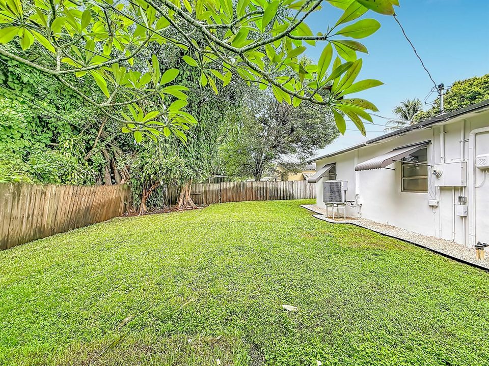 1110 SW 31st Street-43