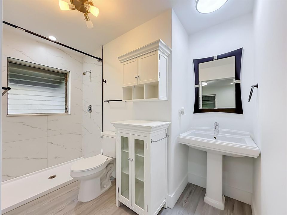 1110 SW 31st Street-33