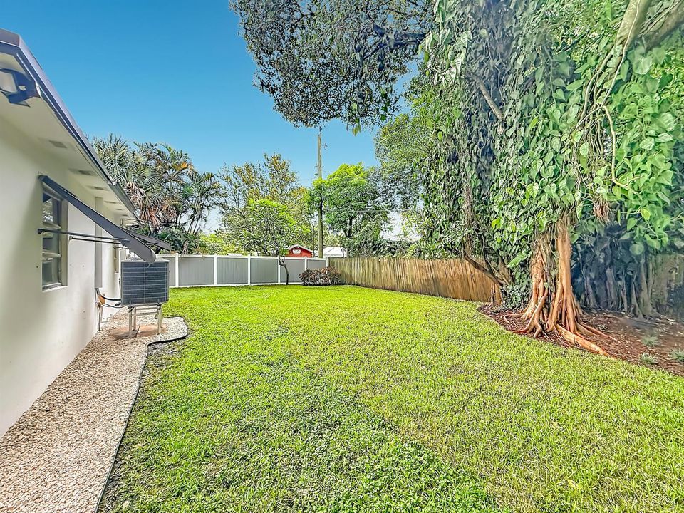 1110 SW 31st Street-38