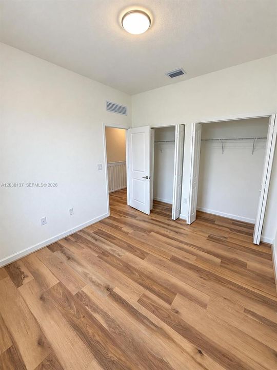 For Rent: $4,000 (3 beds, 2 baths, 2424 Square Feet)