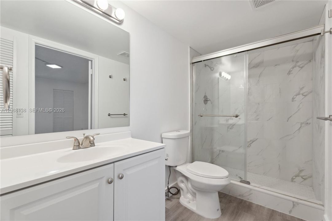 В аренду: $1,900 (2 спален, 2 ванн, 933 Квадратных фут)