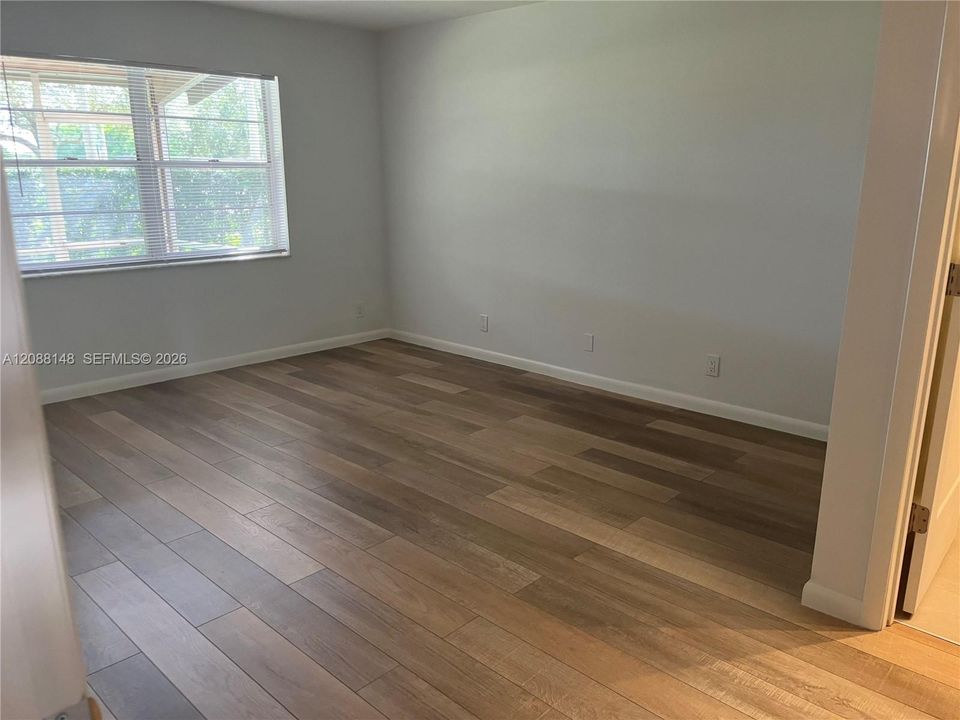 En Venta: $325,000 (2 camas, 2 baños, 960 Pies cuadrados)