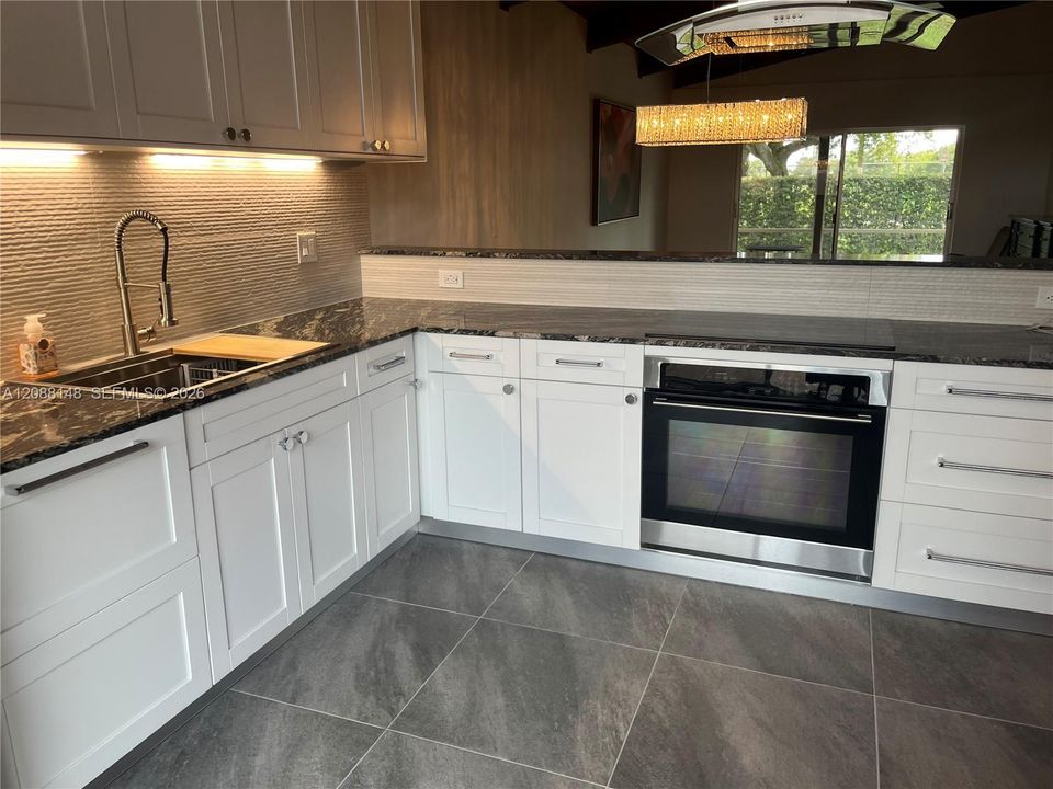 En Venta: $325,000 (2 camas, 2 baños, 960 Pies cuadrados)
