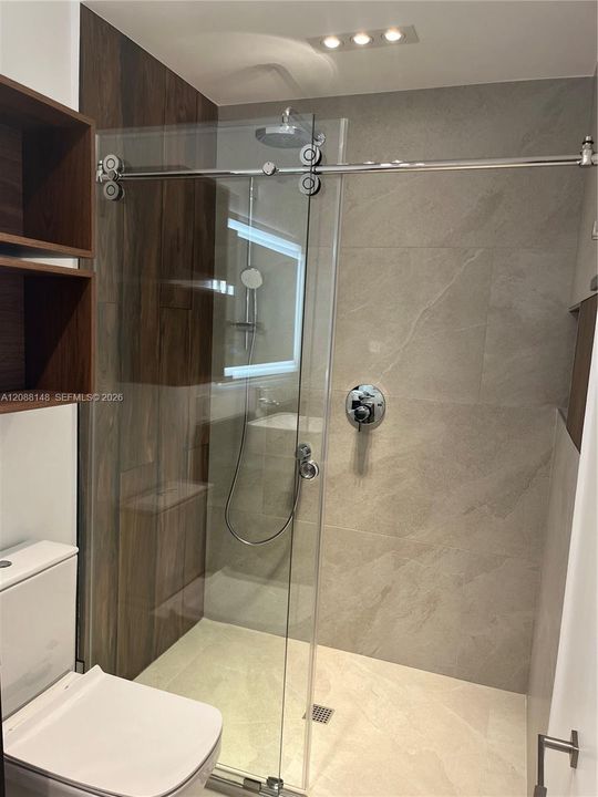 En Venta: $325,000 (2 camas, 2 baños, 960 Pies cuadrados)
