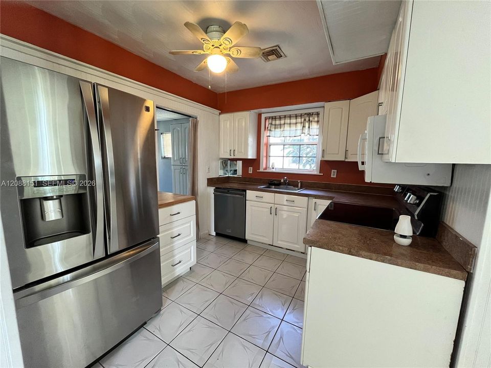 En Venta: $429,000 (3 camas, 1 baños, 1220 Pies cuadrados)