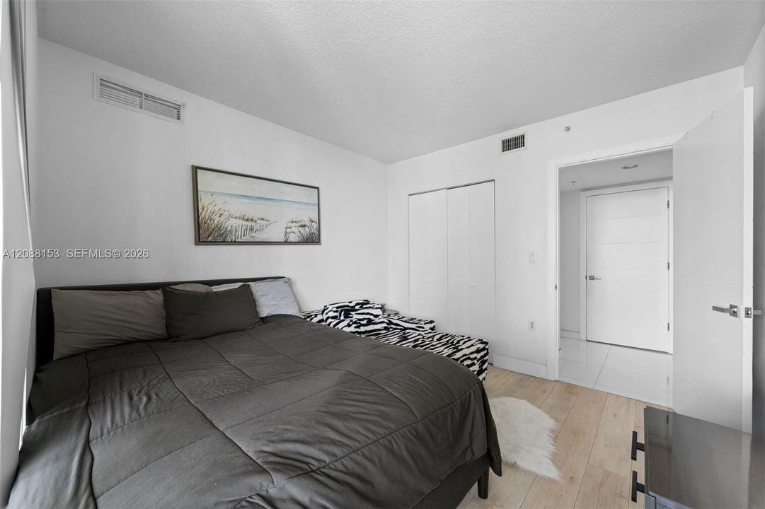 For Sale: $1,150,000 (3 beds, 2 baths, 1492 Square Feet)