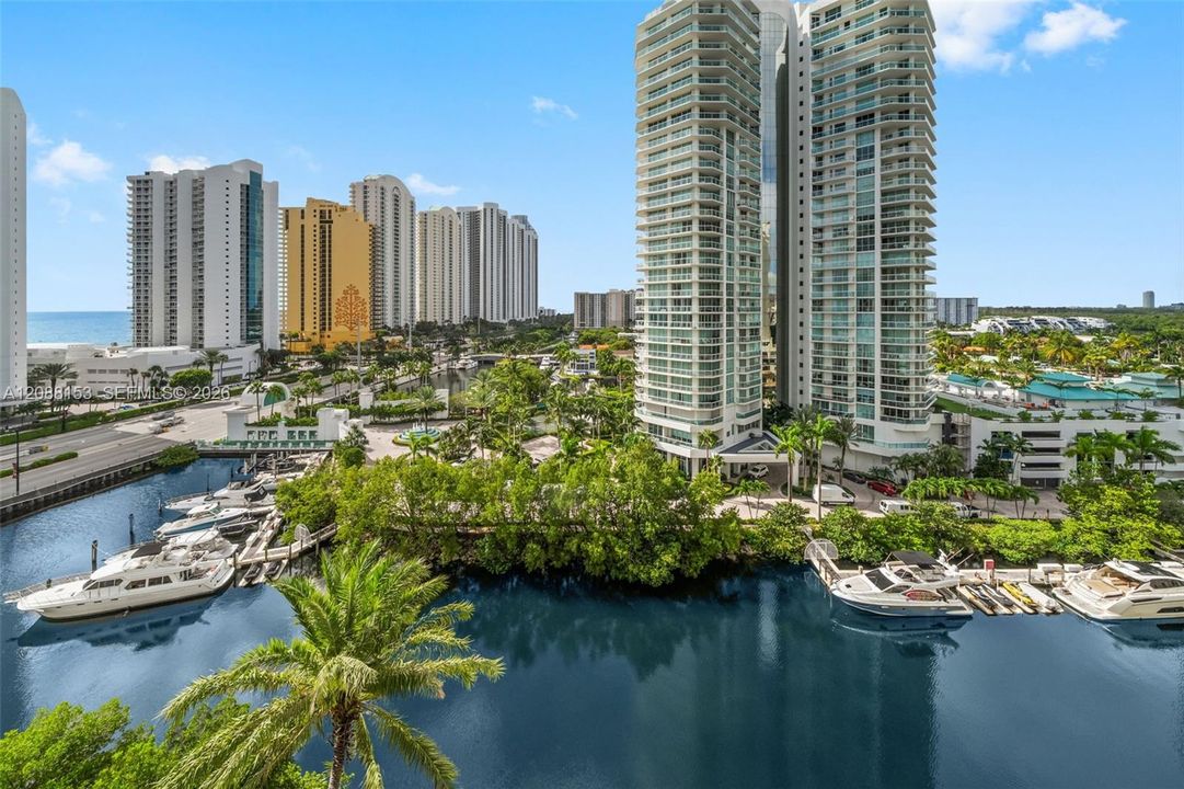 For Sale: $1,150,000 (3 beds, 2 baths, 1492 Square Feet)