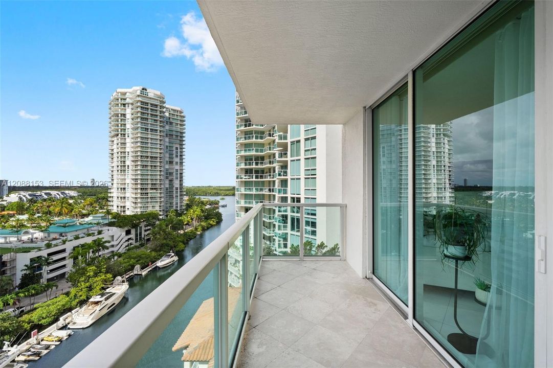 For Sale: $1,150,000 (3 beds, 2 baths, 1492 Square Feet)