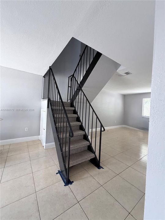 В аренду: $2,700 (3 спален, 2 ванн, 1518 Квадратных фут)