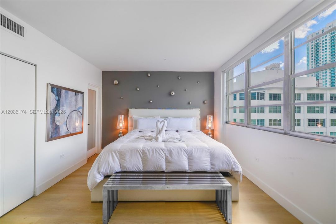 В аренду: $3,950 (2 спален, 2 ванн, 990 Квадратных фут)
