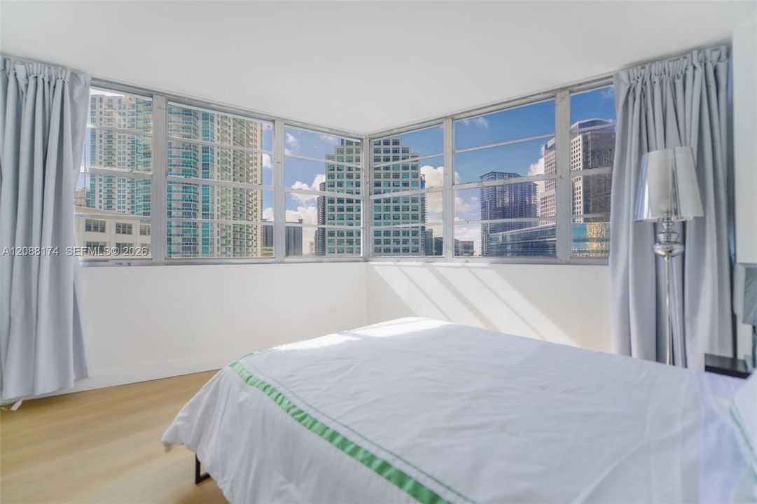 В аренду: $3,950 (2 спален, 2 ванн, 990 Квадратных фут)