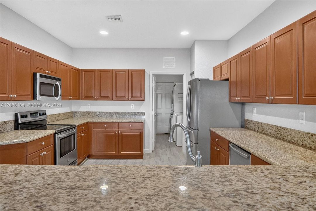 En Venta: $485,000 (4 camas, 2 baños, 2322 Pies cuadrados)