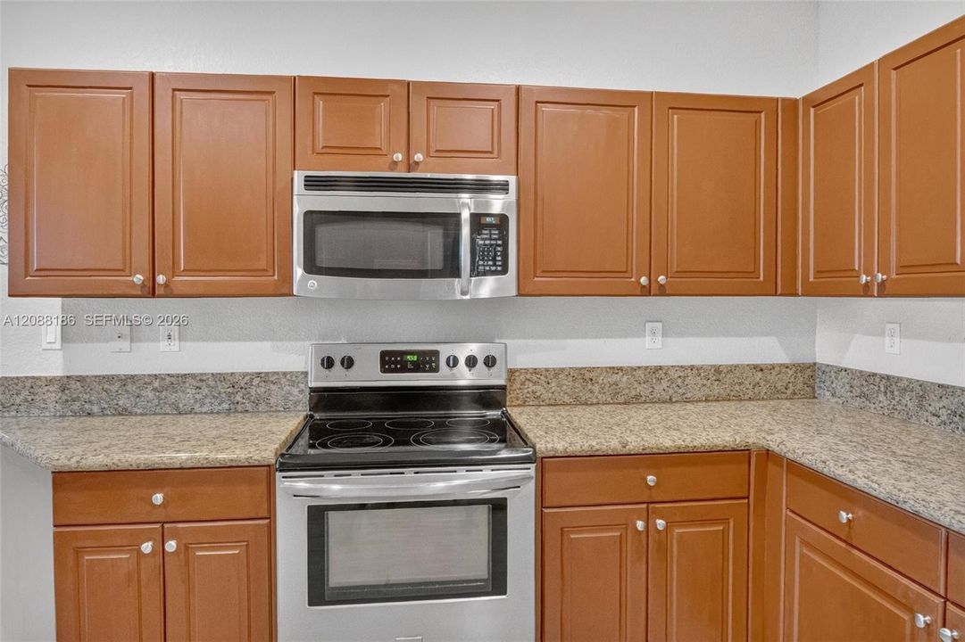 En Venta: $485,000 (4 camas, 2 baños, 2322 Pies cuadrados)