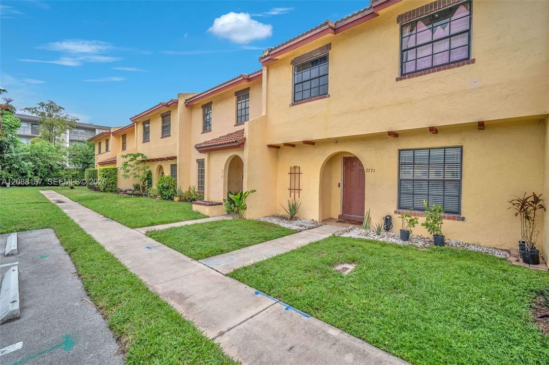 En Venta: $250,000 (3 camas, 2 baños, 1645 Pies cuadrados)