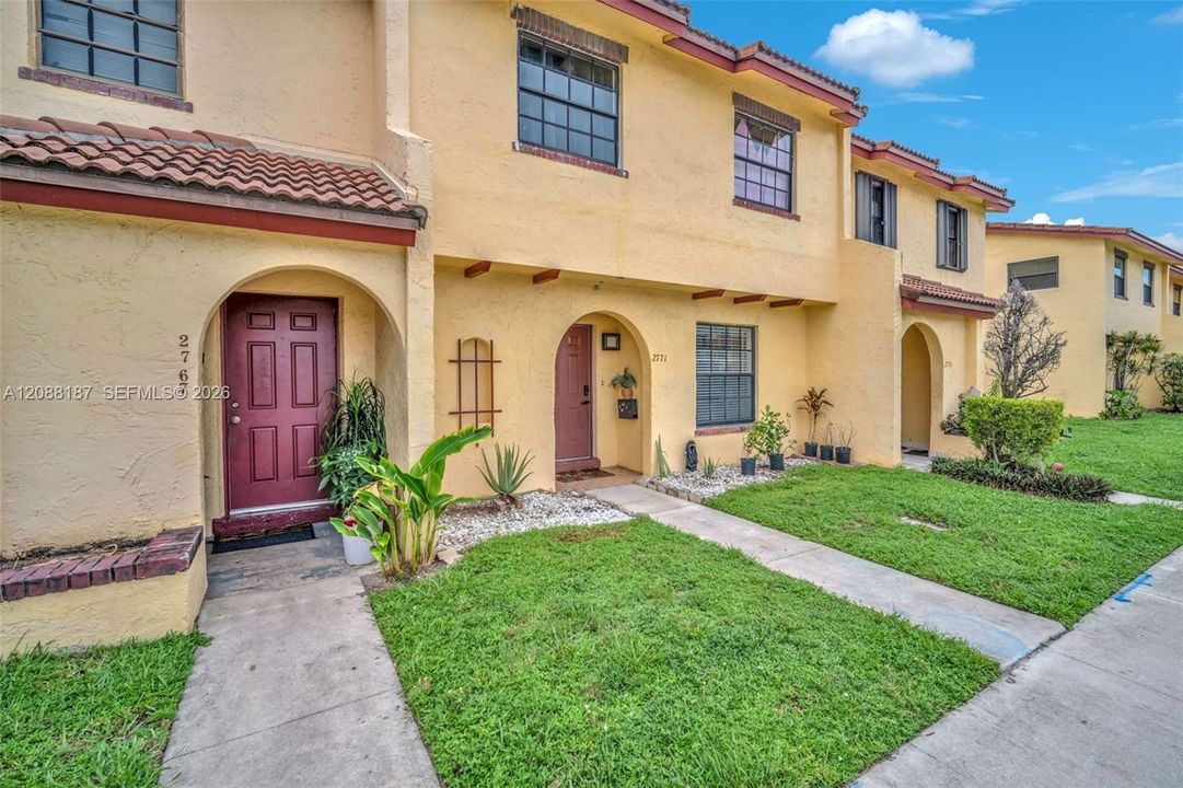 En Venta: $250,000 (3 camas, 2 baños, 1645 Pies cuadrados)