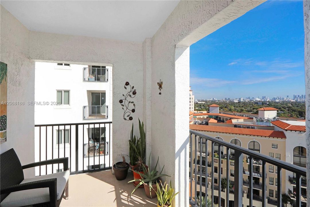 En Venta: $1,285,000 (3 camas, 2 baños, 1654 Pies cuadrados)