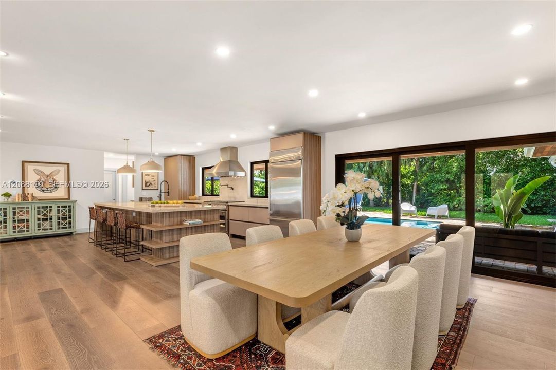 For Sale: $2,699,000 (4 beds, 3 baths, 3131 Square Feet)