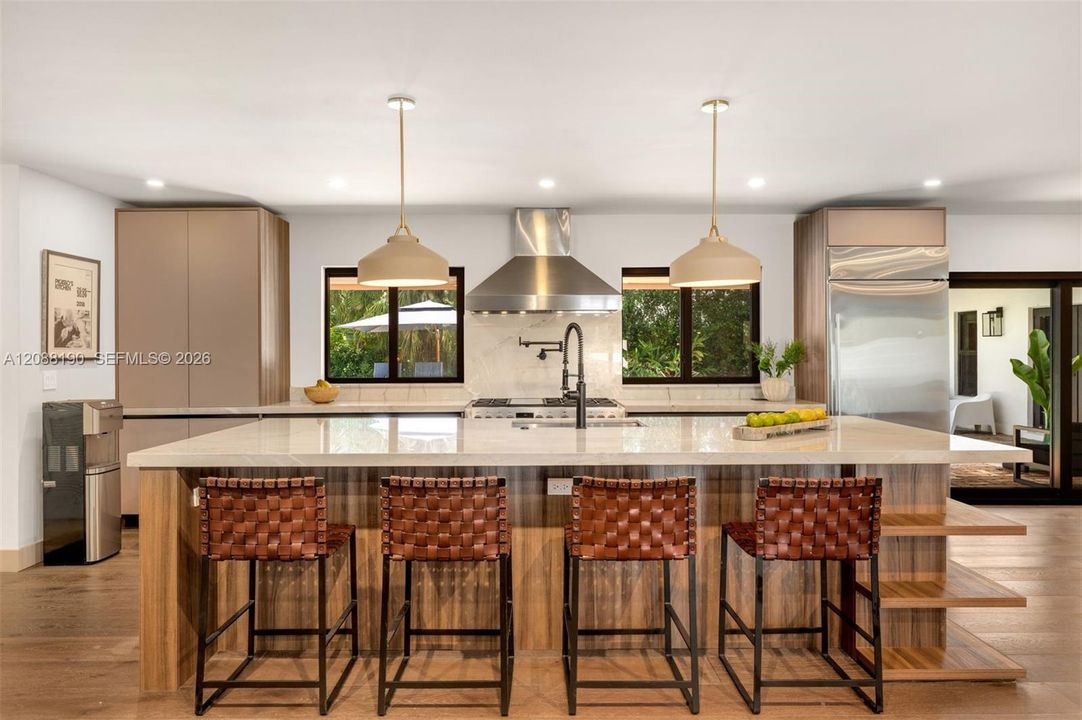 For Sale: $2,699,000 (4 beds, 3 baths, 3131 Square Feet)