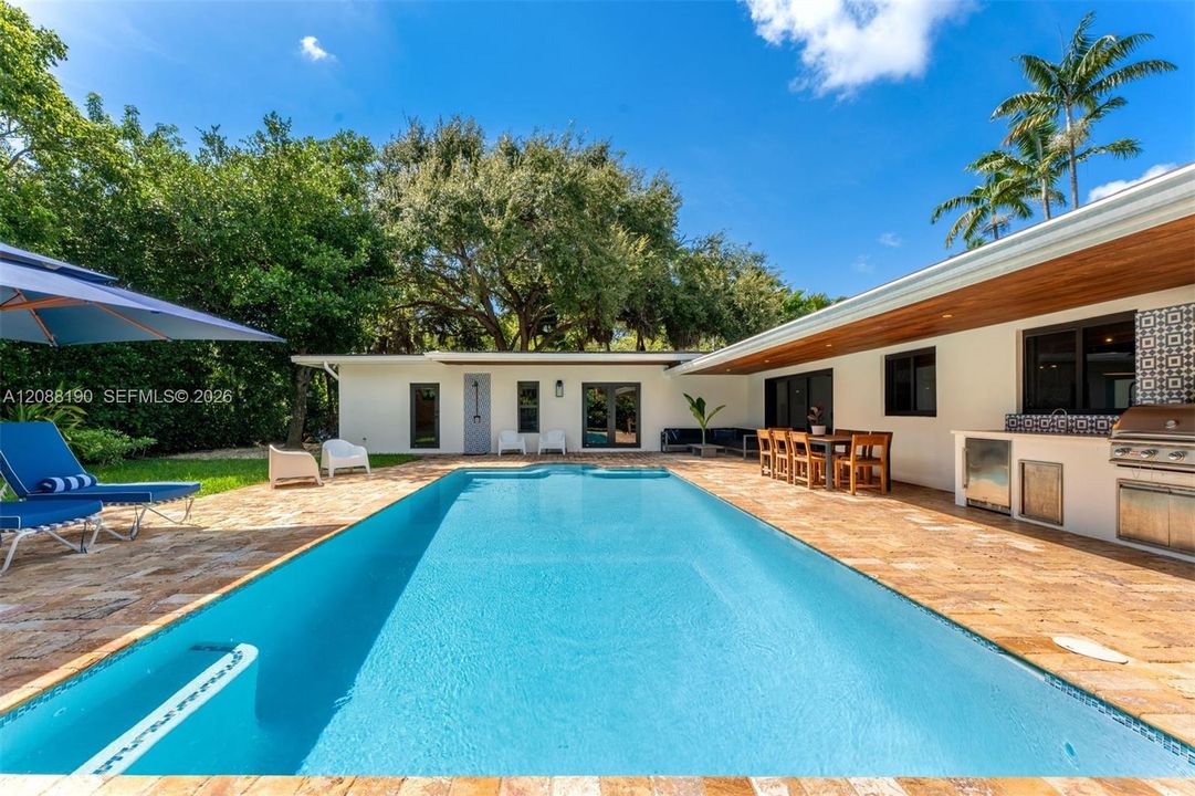 For Sale: $2,699,000 (4 beds, 3 baths, 3131 Square Feet)