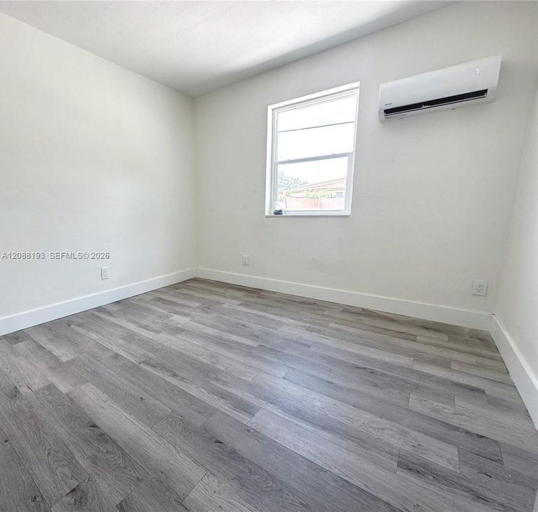 En Renta: $2,950 (3 camas, 2 baños, 1215 Pies cuadrados)