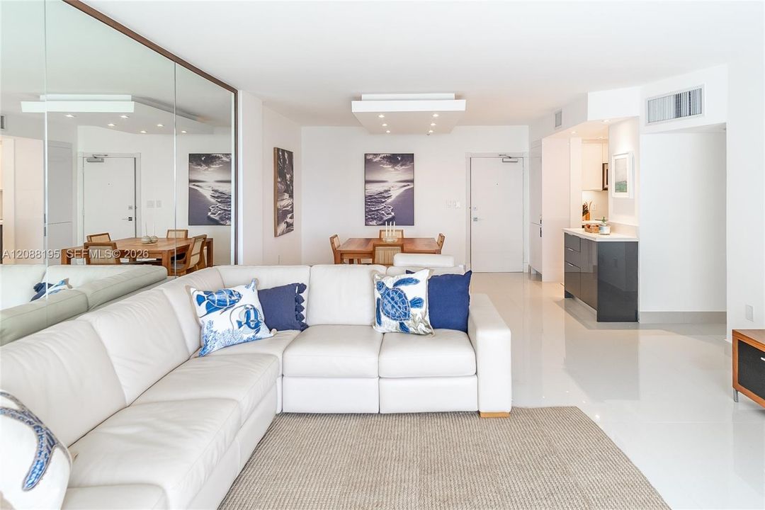 For Rent: $6,500 (2 beds, 2 baths, 1056 Square Feet)