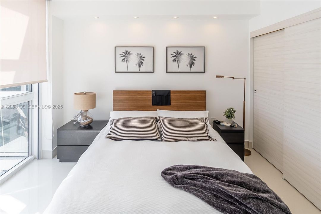 For Rent: $6,500 (2 beds, 2 baths, 1056 Square Feet)